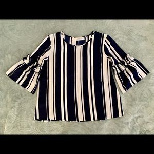 Navy/White striped Boutique MIDI-Top; Size Small.